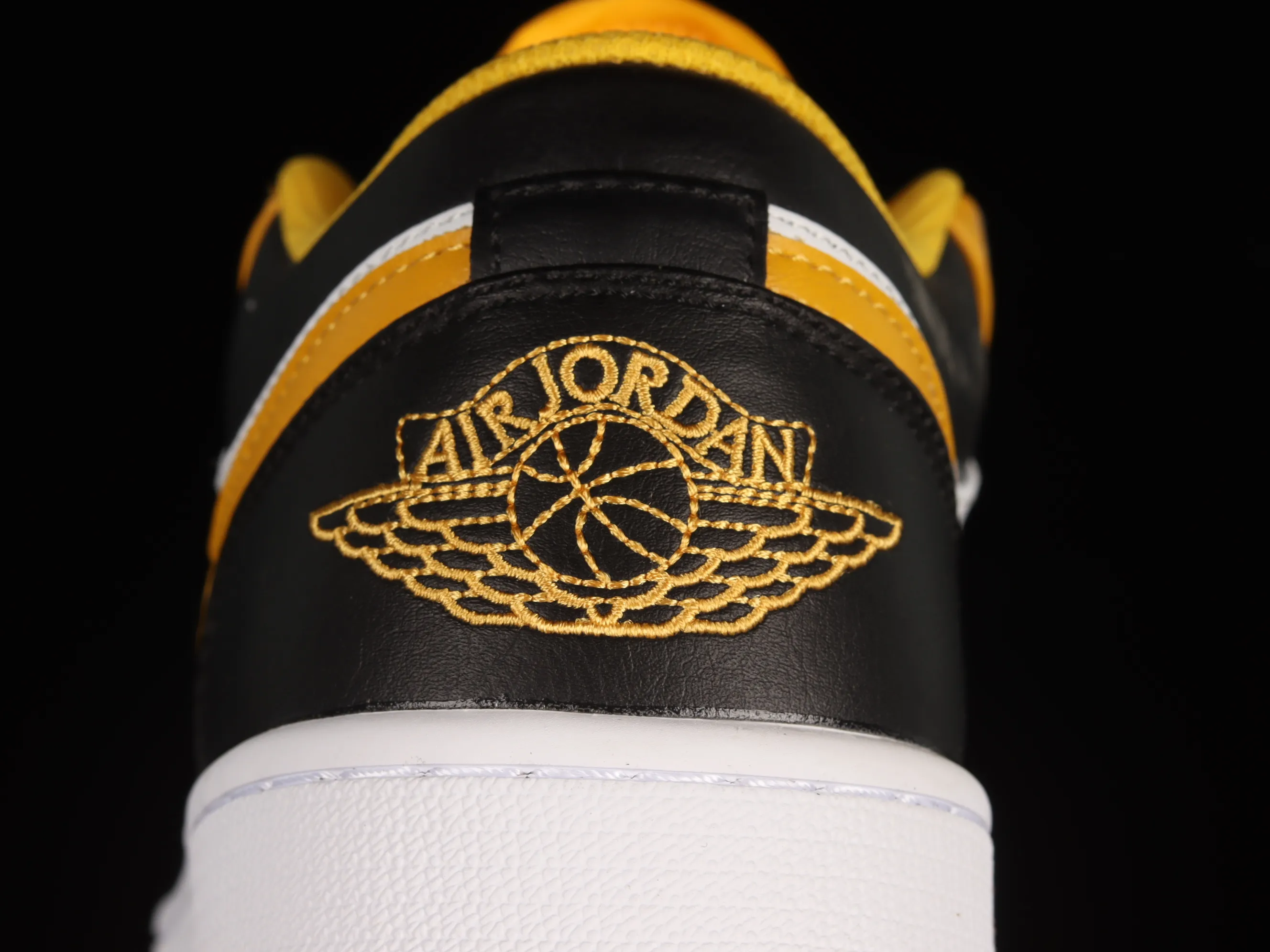 All categories Air Jordan Jordan series basketball shoes Air Jordan 1 Low Z version Air Jordan 1 Low "Taxi" AJ1 Joe 1 Taxi 553558-701
